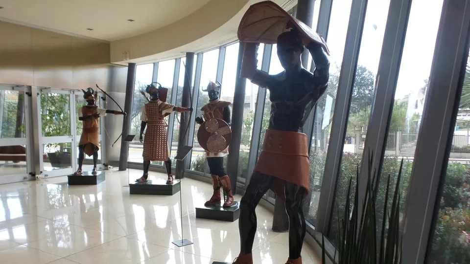 Macomer, in quelle sculture la storia dei sardi